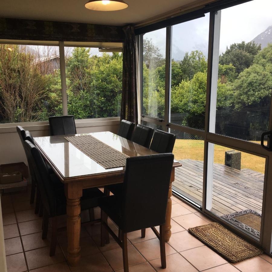 Aoraki Alpine Chalet Villa Aoraki / Mount Cook Екстериор снимка
